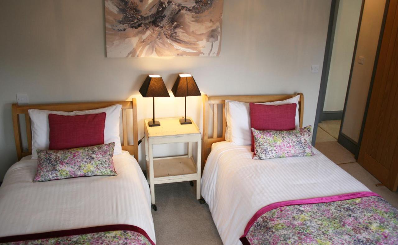 ウェルズ The Cross At Croscombe Bed & Breakfast エクステリア 写真